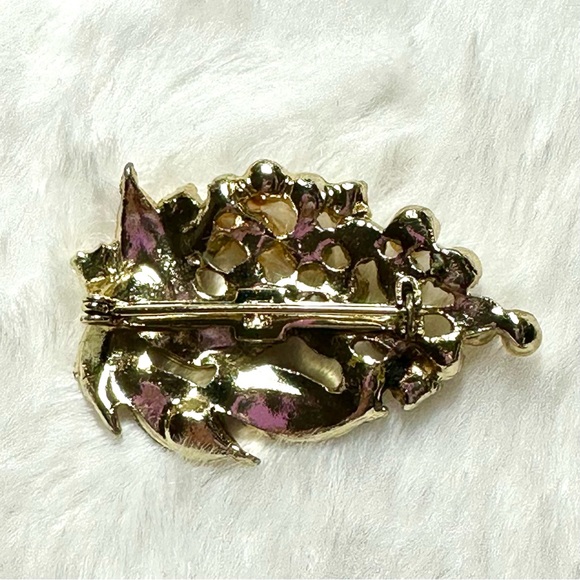 Four Vintage Glam Brooches - Picture 4 of 11